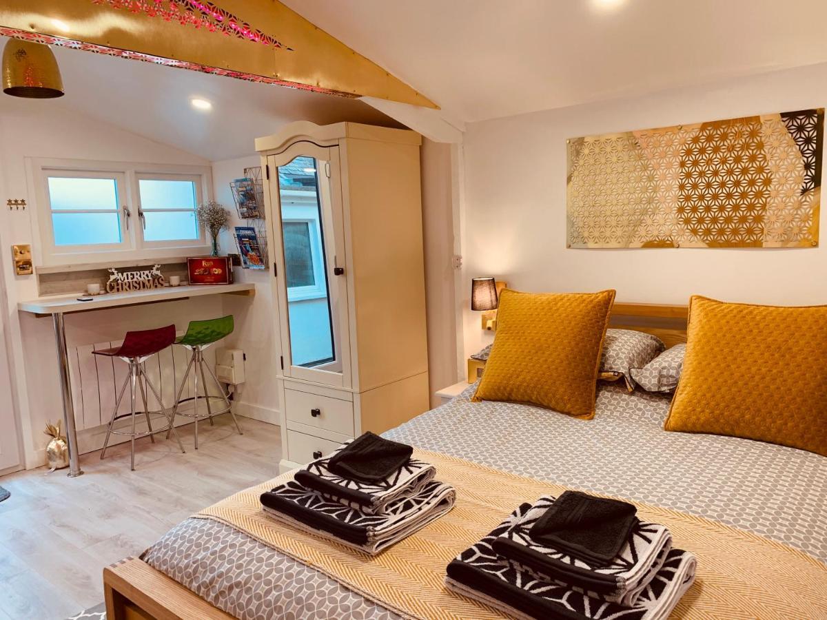 Shine Chalet - Unique & Comfortable Accommodation Redruth Luaran gambar